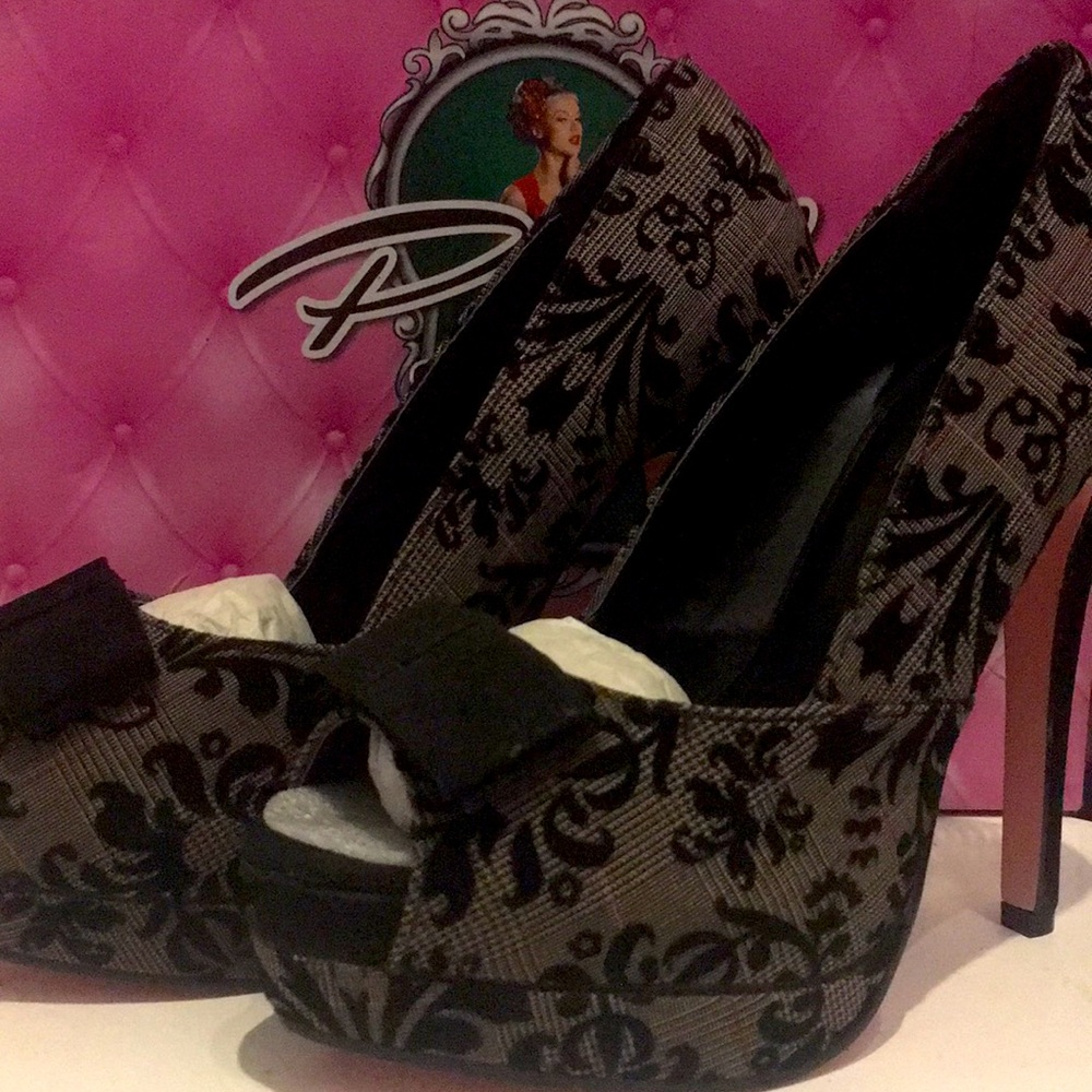 New Pin Up Bella11 Brown Tweed/Blk Velvet heels